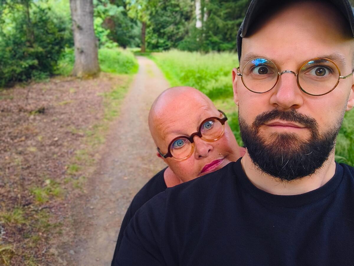 the wrong baldie-slaphead's wearing a hat here. ne'er mind…